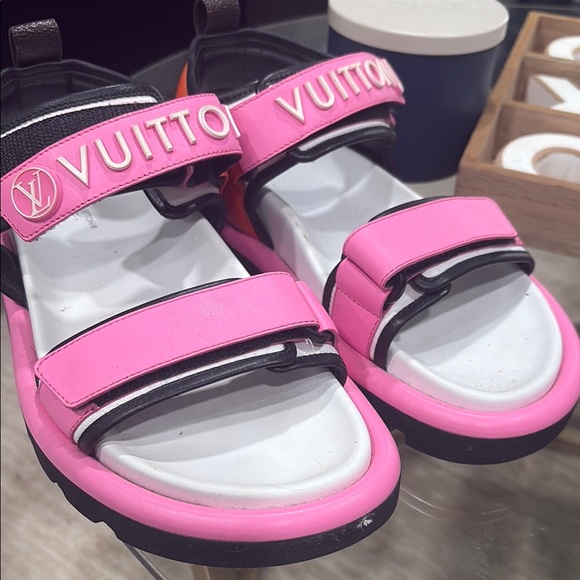 Louis Vuitton Sandals - Picture 1 of 4